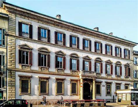 Palazzo Bovara (Milan) 